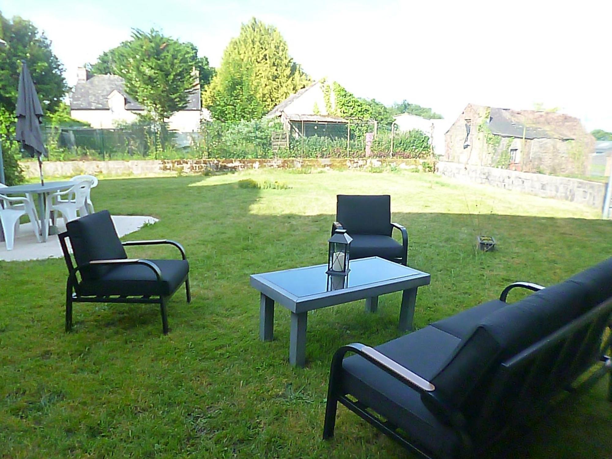 gite au calme centre finistère jardin clos Trégourez Extérieur photo